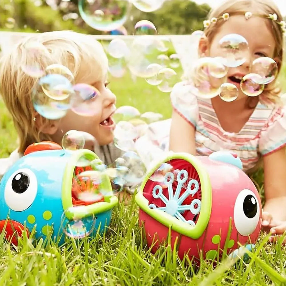 ماكينة فقاعات فلورا السمكة من Early Learning Centre - منفاخ آلي بمحرك